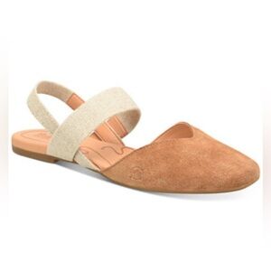 Born Tan and Cream Women's Sandals